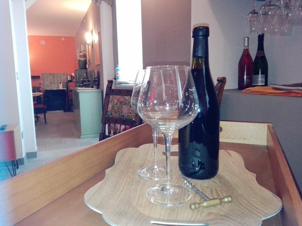 Casa Badinot Guest House Diano d'Alba Luaran gambar