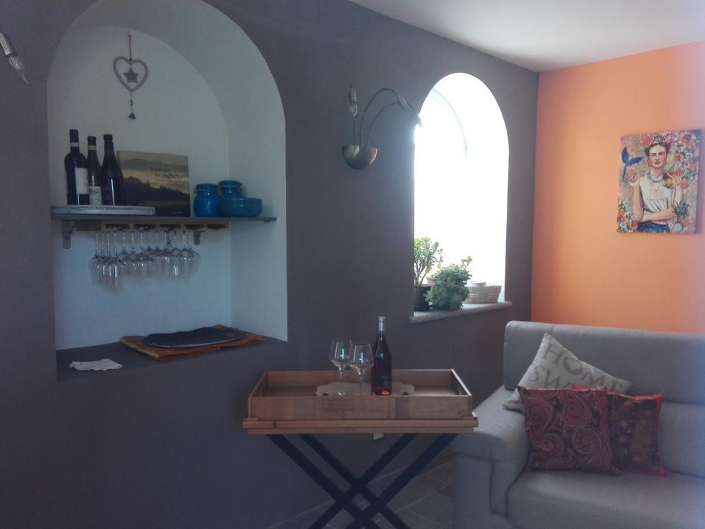 Casa Badinot Guest House Diano d'Alba Luaran gambar