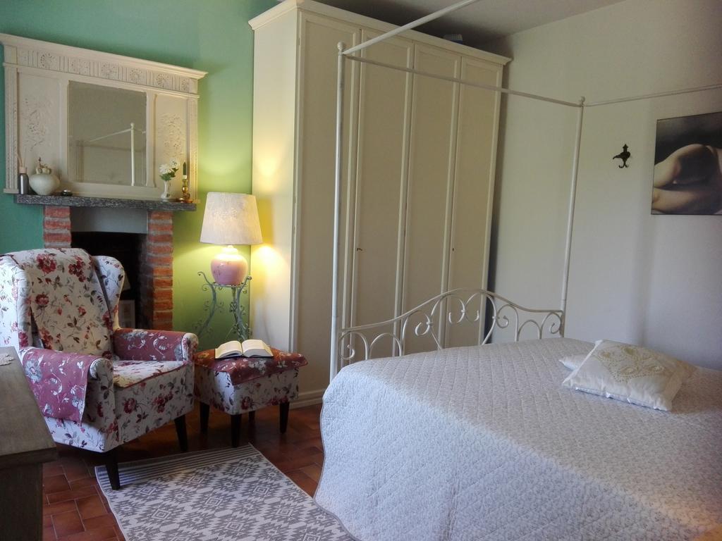 Casa Badinot Guest House Diano d'Alba Luaran gambar