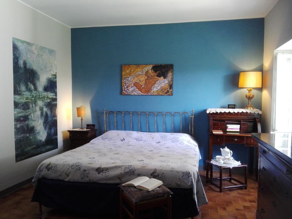 Casa Badinot Guest House Diano d'Alba Luaran gambar